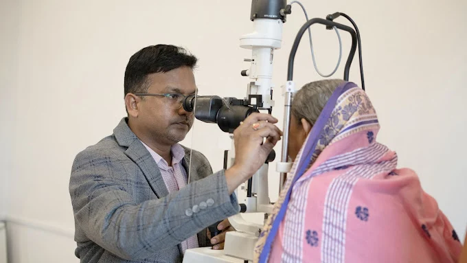 MICS Cataract Surgery